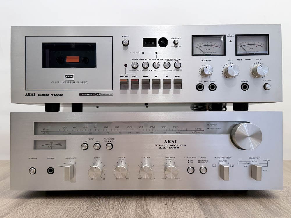 Akai audio set