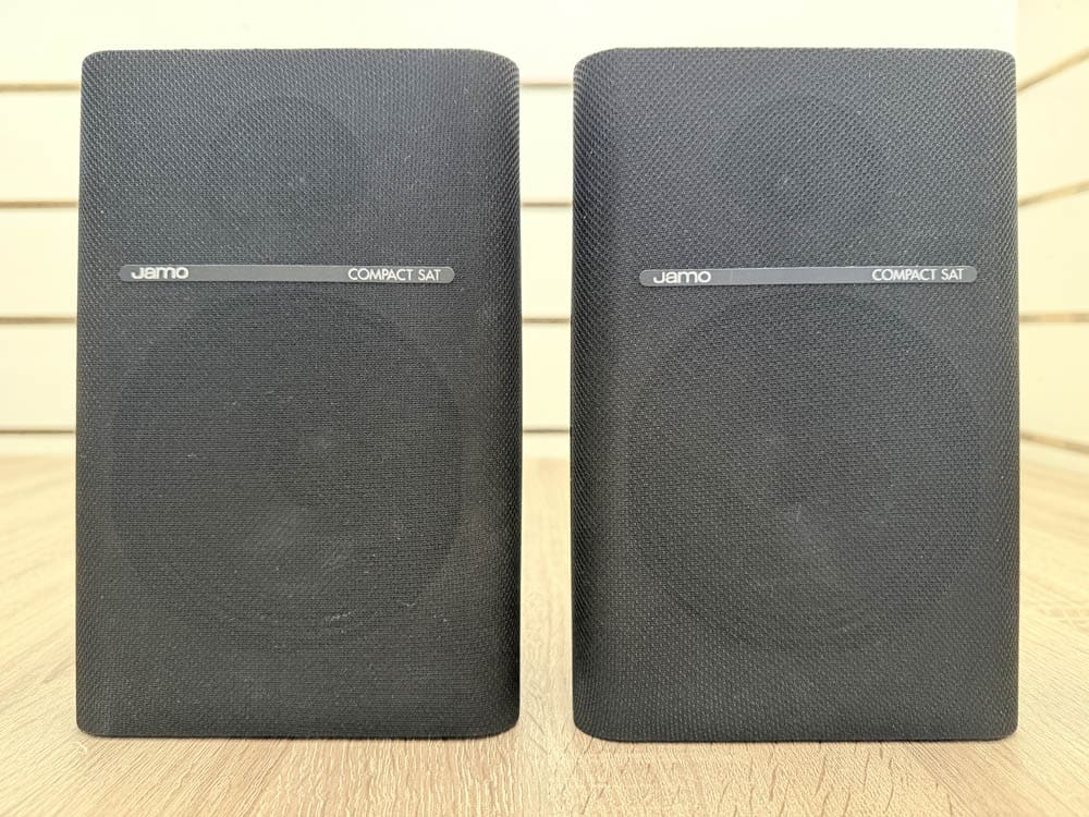 Jamo compact sat